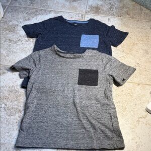 Set of two size 7 little boy, 1pocket comfy T-shirt. Buzz Cuts brand